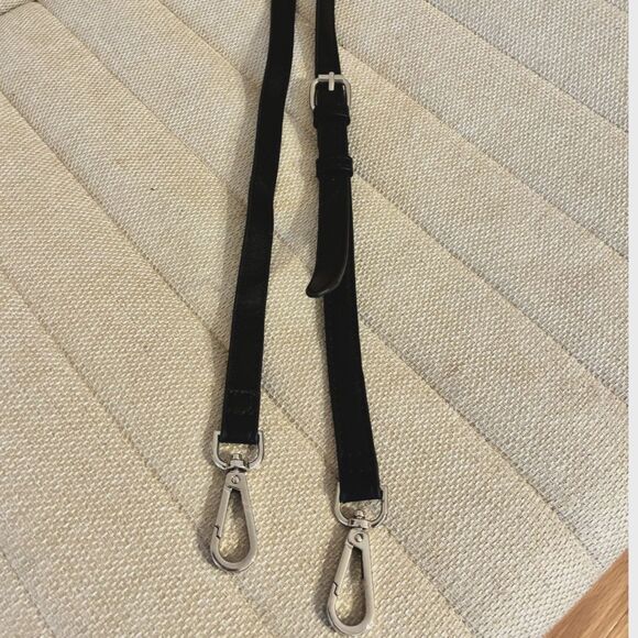 Steve Madden Black Airpods Case with Crossbody Strap - Picture 5 of 5